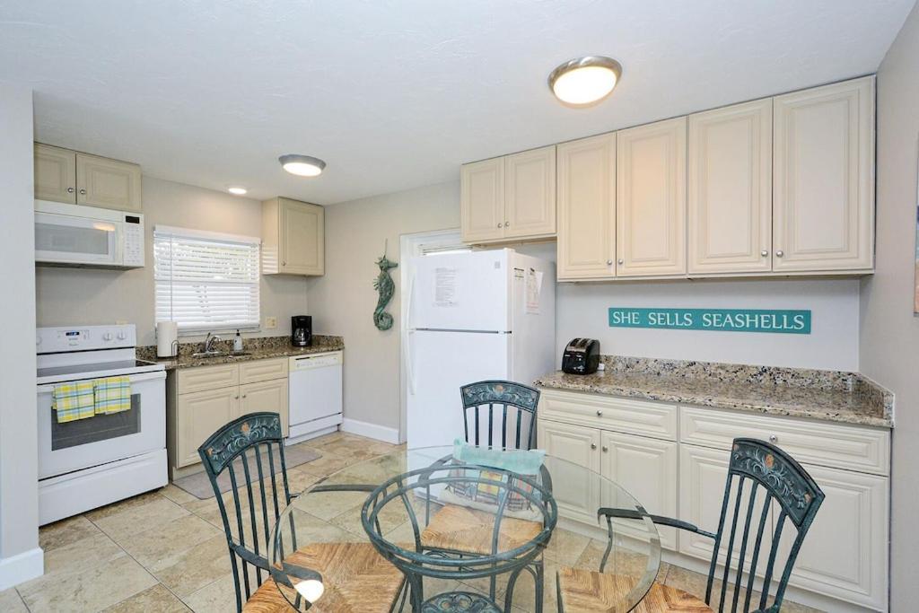 Canal 309 - Right In Siesta Key Village! Extérieur photo