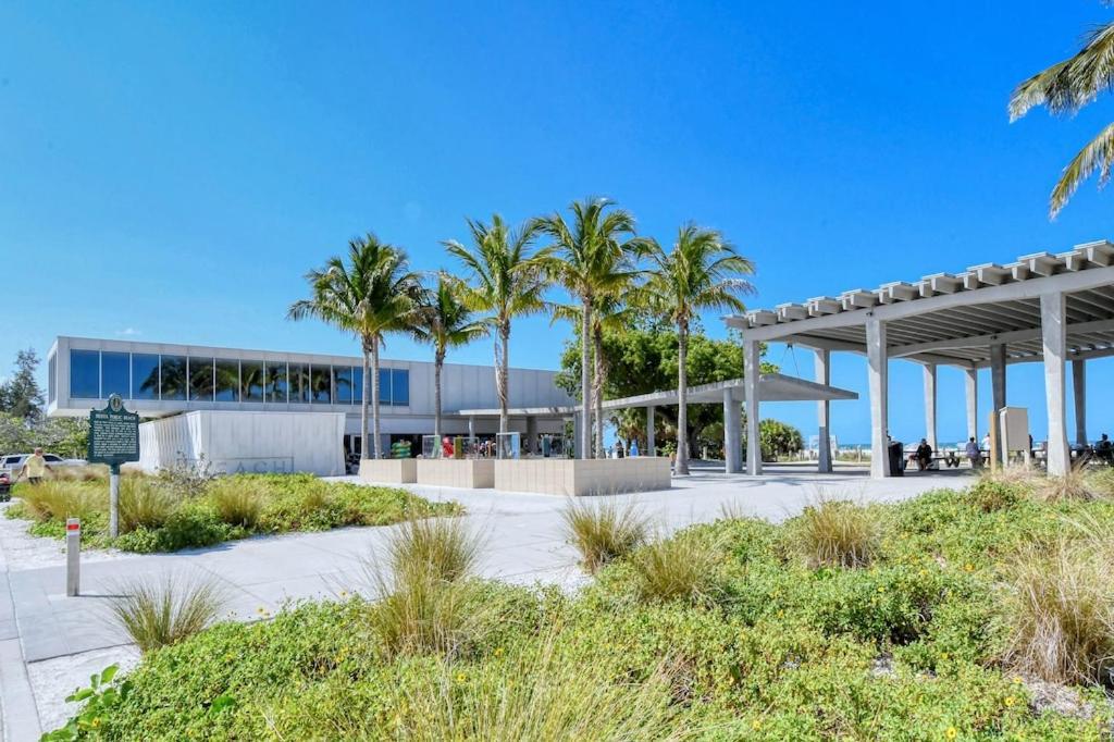 Canal 309 - Right In Siesta Key Village! Extérieur photo