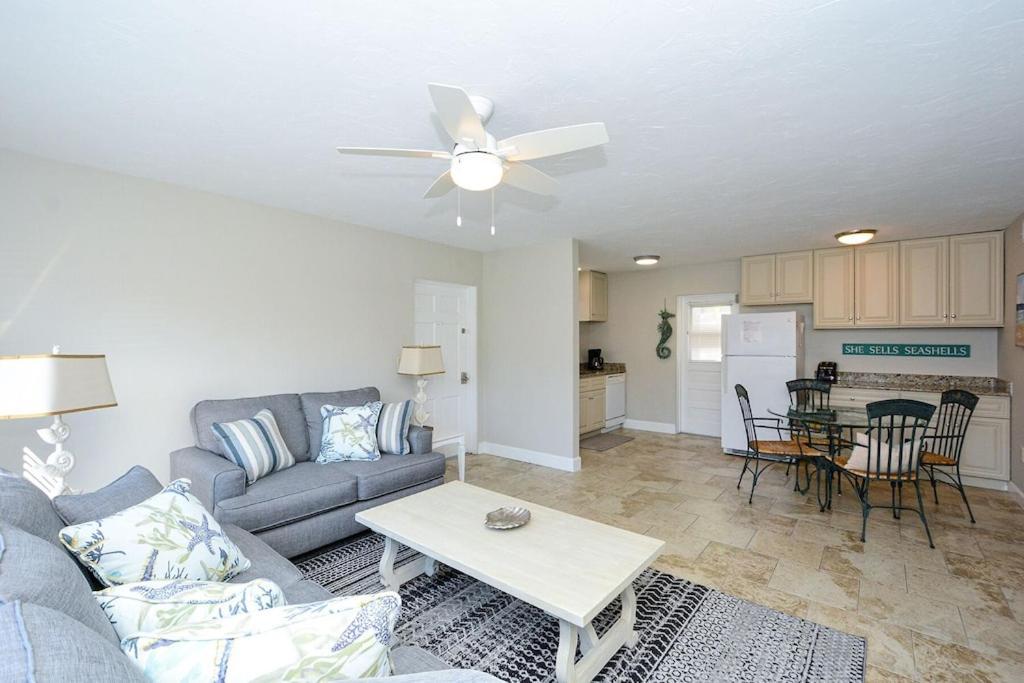 Canal 309 - Right In Siesta Key Village! Extérieur photo